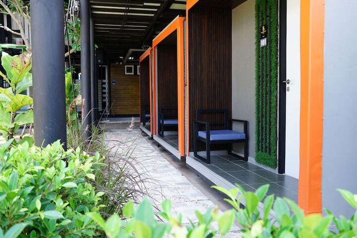 Terrace/Patio 16 of 17