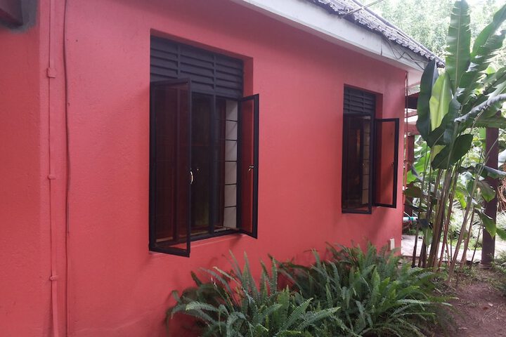 Room 28 of 115