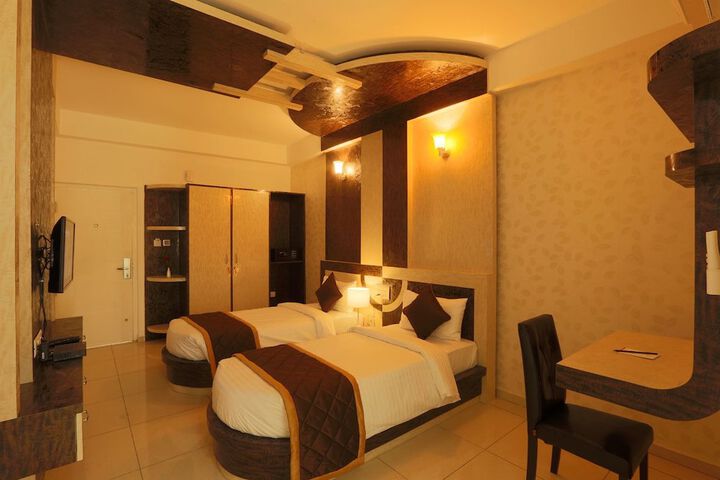 Room 10 of 39