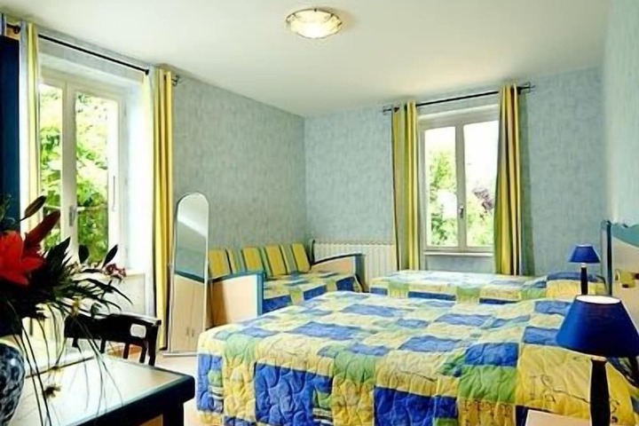 Room 3 of 35