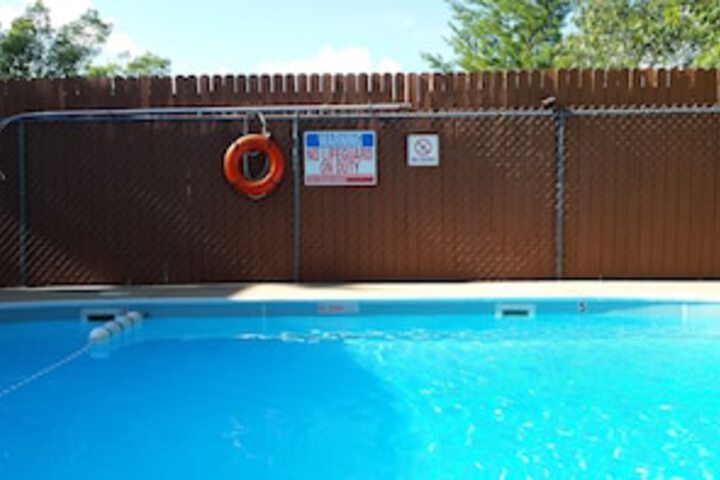 Pool 61 of 111
