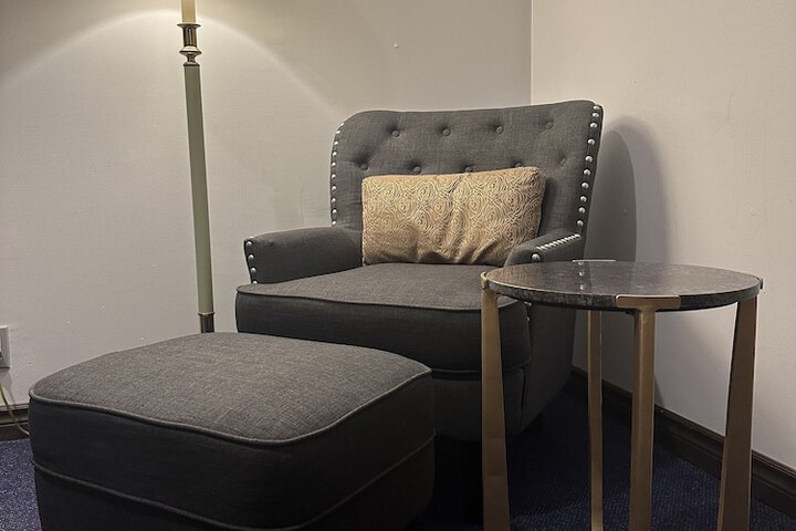 Room 8 of 65