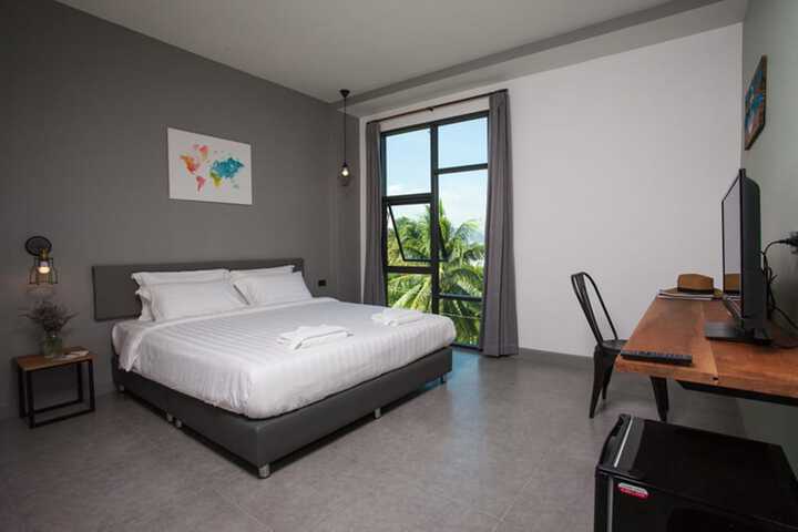 Room 8 of 49