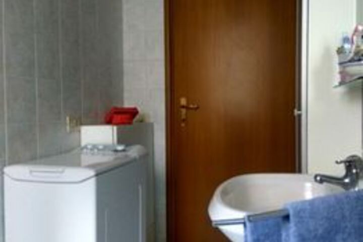 Room 3 of 15