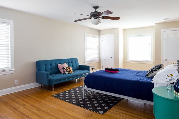 Room 6 of 26