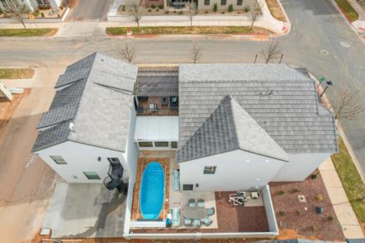 Photo of EV 4336 Wild Orchid Lux Family Oasis Swim Resort