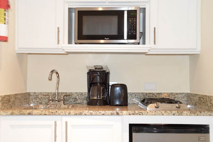 Private kitchenette