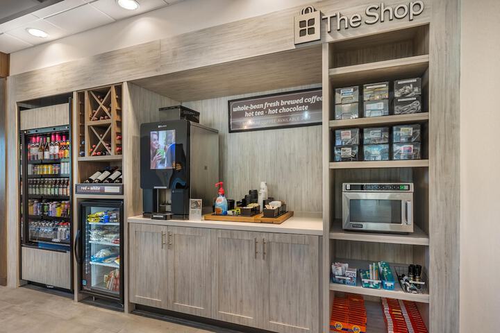Snack bar