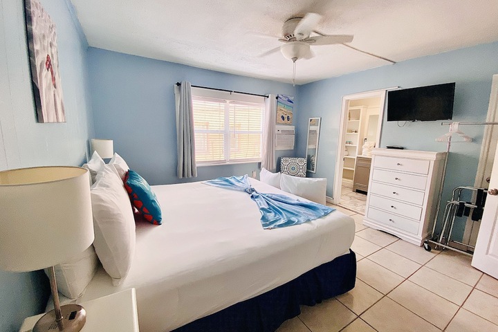 Room 4 of 52