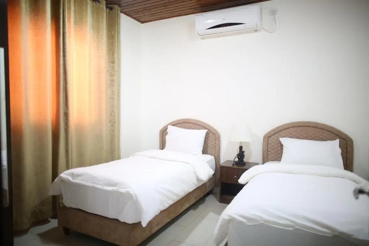 Room 3 of 11