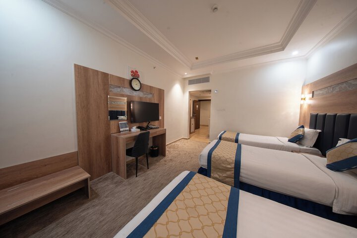 Room 17 of 53