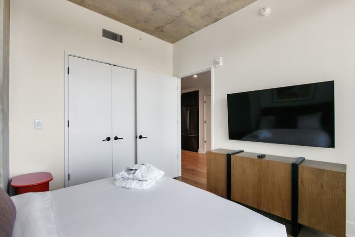 Room 21 of 860
