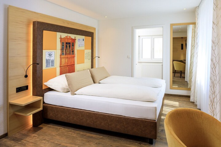 Room 5 of 45