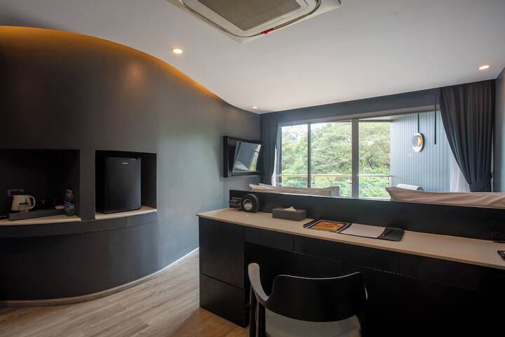 Room 26 of 54