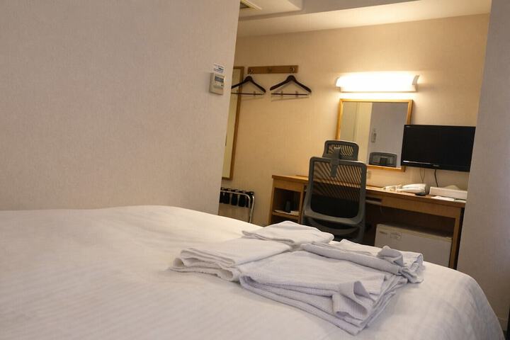 Room 10 of 41