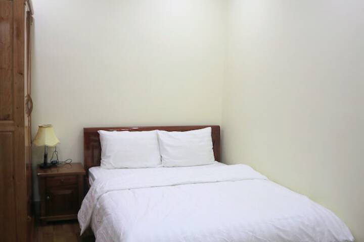 Room 4 of 31