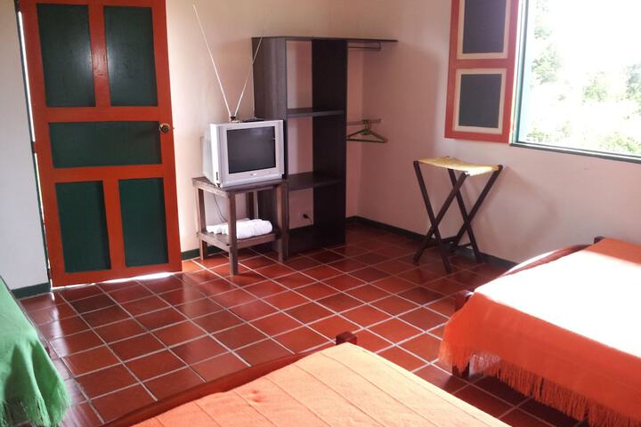 Room 5 of 34