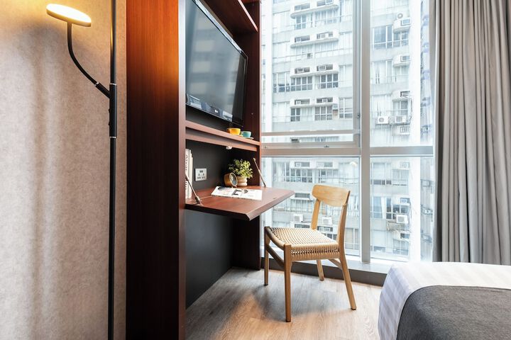 Room 29 of 49