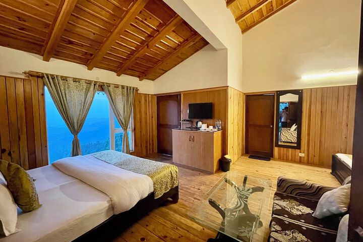 Room 4 of 38