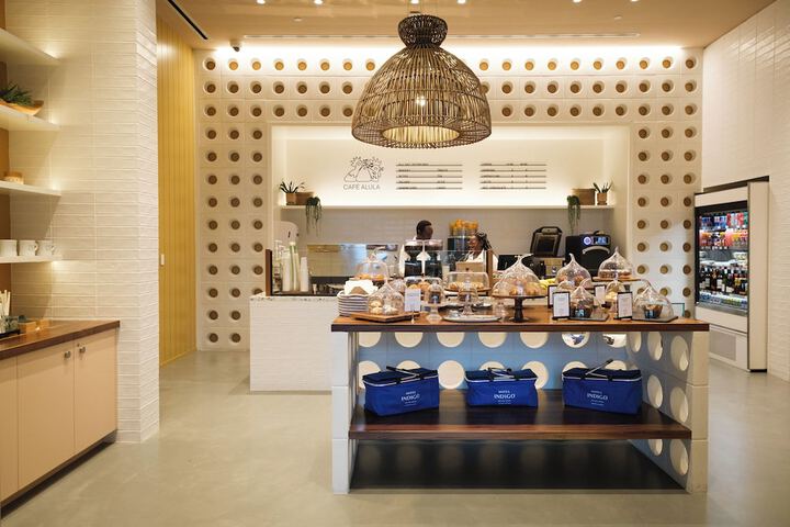 Breakfast/Coffee Service 152 of 206