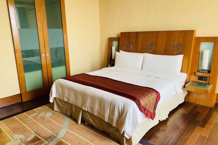Room 10 of 57