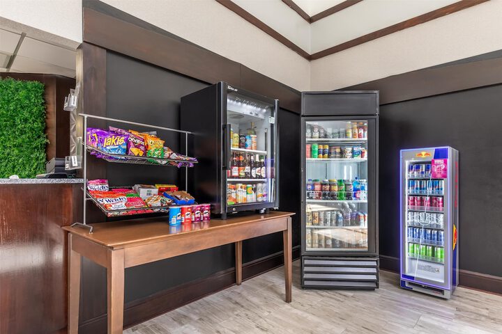 Snack bar