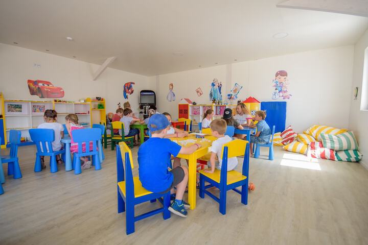 Childrens Activities 62 of 102