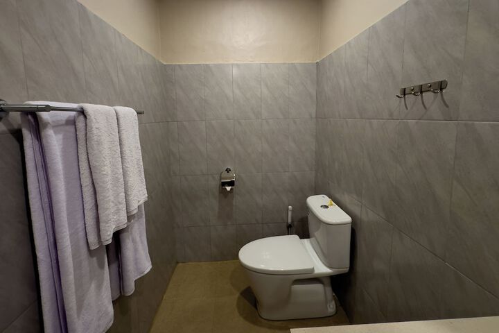 Room 35 of 81