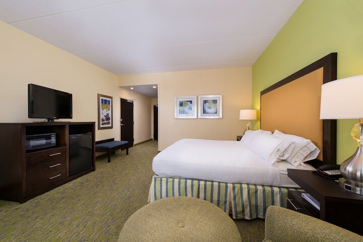 1 King Bed (26 of 26)