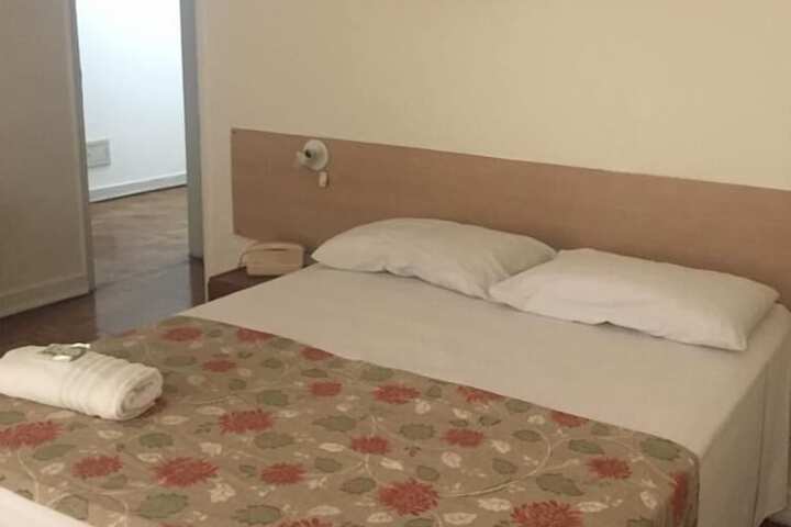 Room 2 of 16