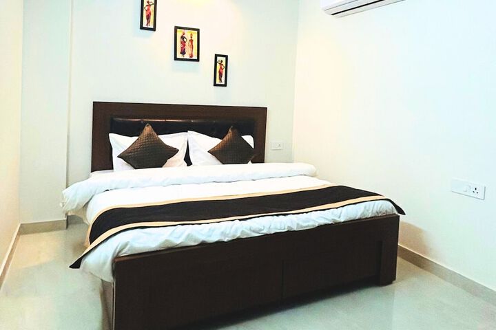Room 14 of 46