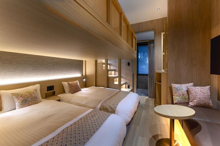 Room 25 of 50