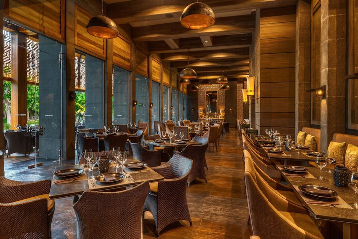 Dining 107 of 145