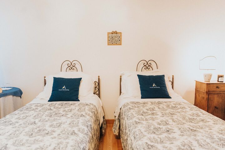 Room 9 of 26