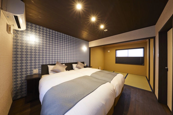 Room 2 of 14