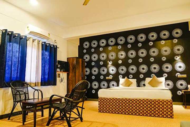 Room 22 of 37