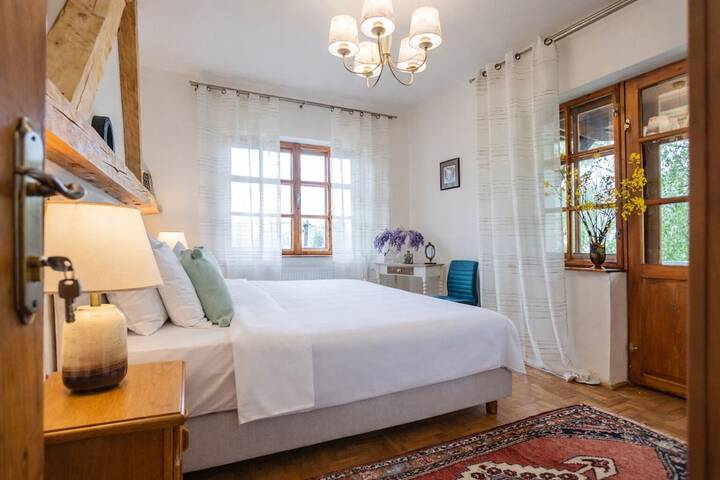 Room 15 of 31
