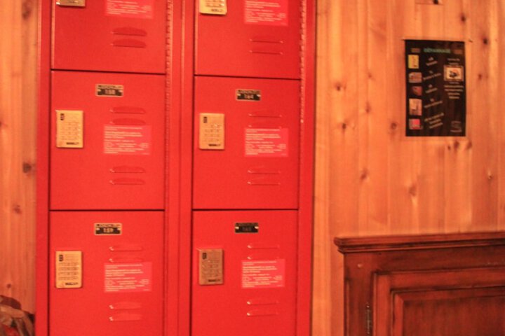 Room 26 of 60
