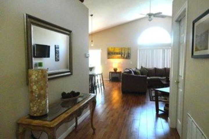 Room 6 of 15