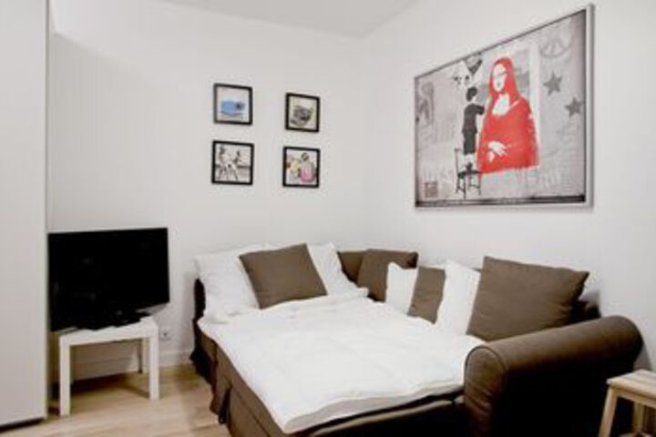 Room 25 of 97