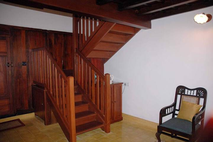 Room 3 of 71