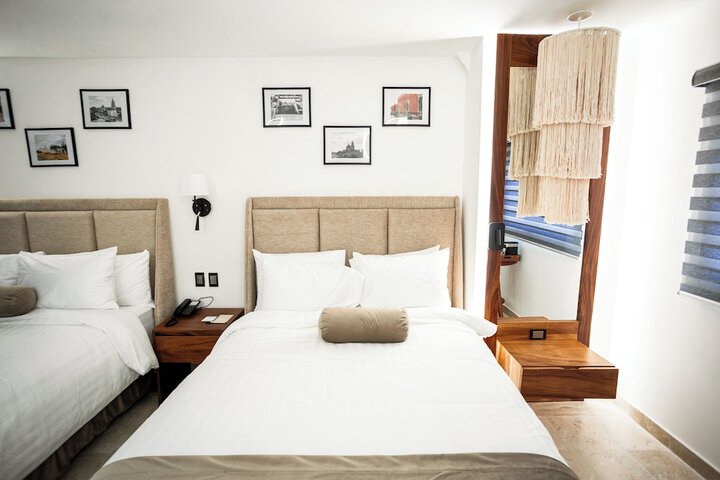 Room 12 of 51