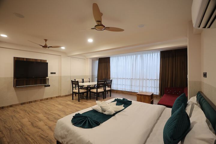 Room 15 of 21