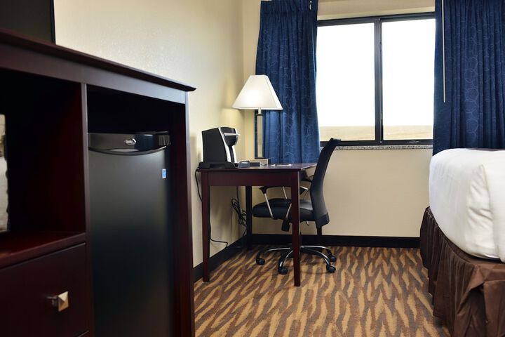 1 King Bed Suite (6 of 44)