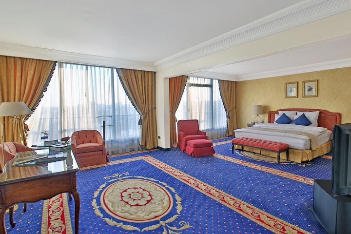 Room 16 of 75