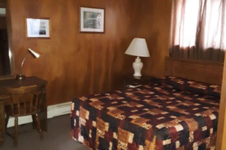 Room 15 of 18