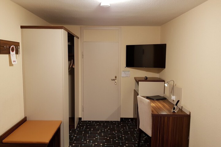 Room 15 of 47