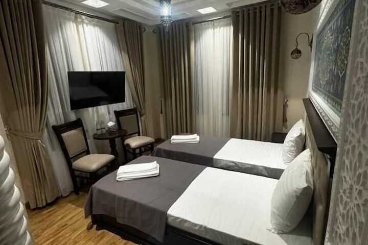 Room 12 of 43