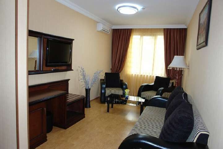 Room 13 of 26
