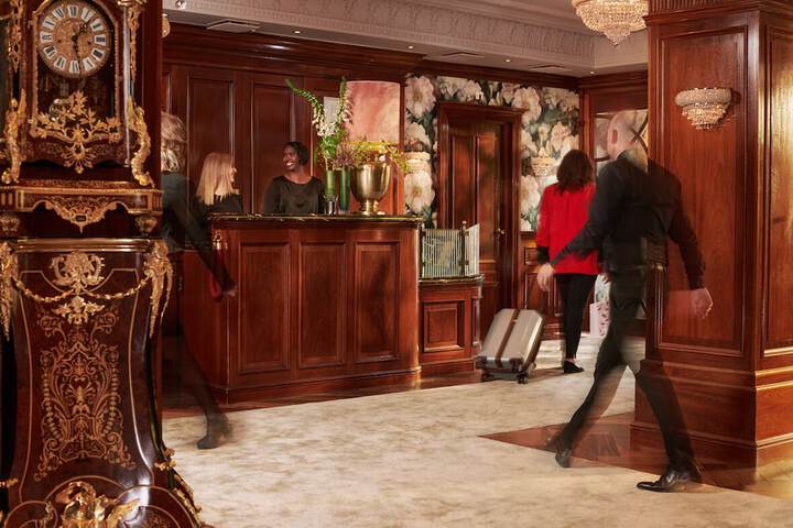 Guest Lobby